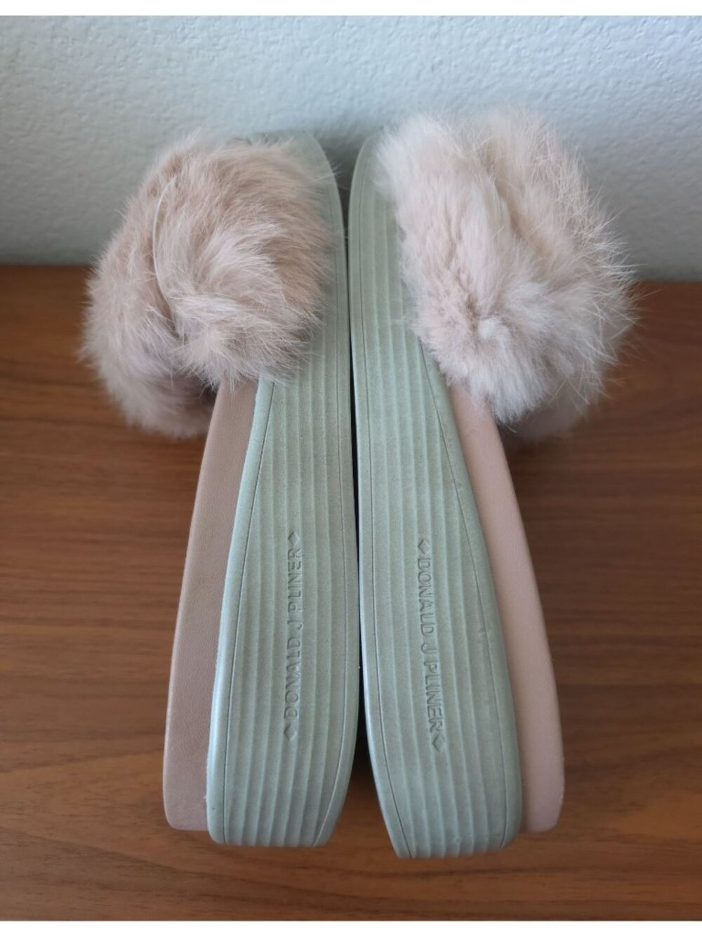 Donald Pliner Pink Rabbit Fur Chunky Platform Slides Sandals Women's Sz 7.5M - Picture 5 of 12